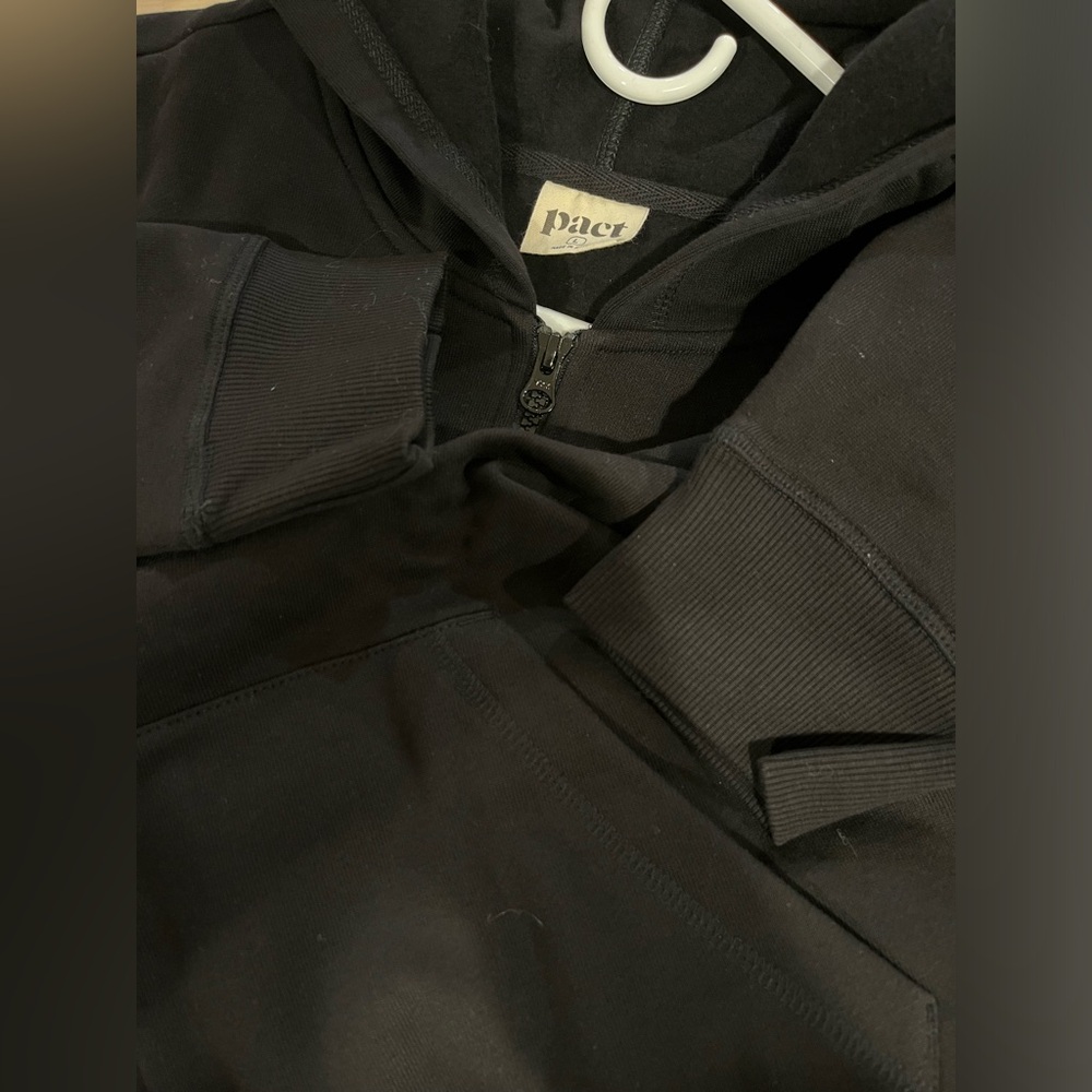 PACT 100% organic cotton Hoodie - Picture 5 of 6
